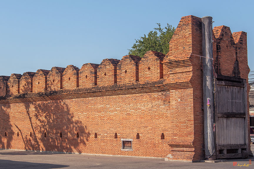 Ancient Chiang Mai wall and Tha Phae Gate